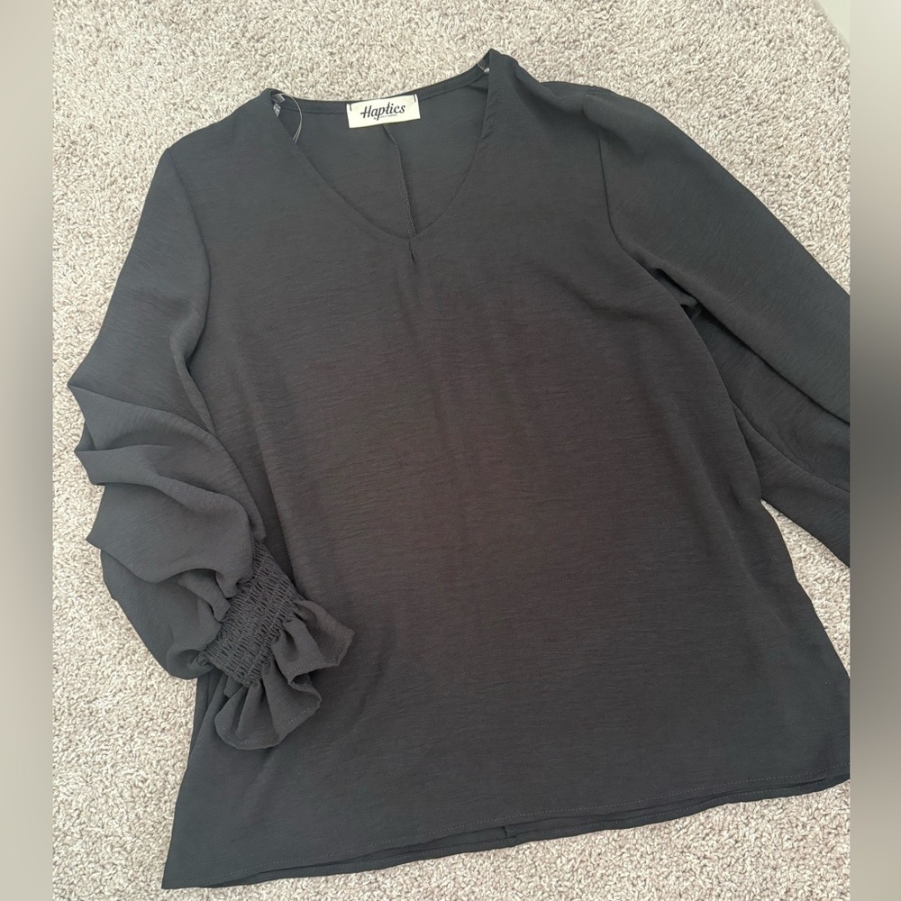 Haptics Flirting with Fall Ruffle sleeve top, Size S, NWT